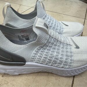 Women’s Nike React Phantom Run Flyknit 2 Slip On Running Shoes -Brand New-